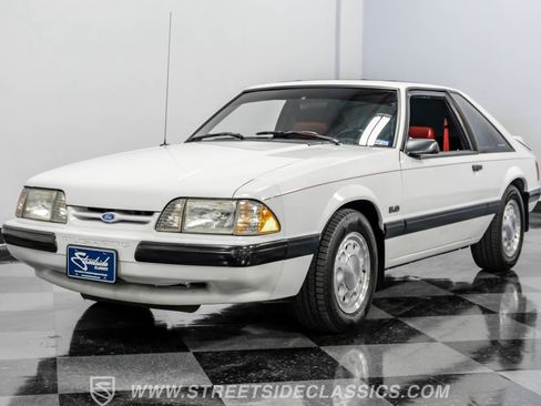 Used 1990 Ford Mustang LX image 17