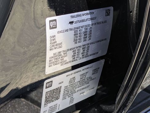 New 2026 GMC Sierra 1500 AT4 w/ AT4 Premium Package AWD/4WD image 14