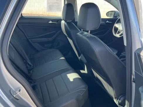 Used 2024 Volkswagen Jetta SE image 27