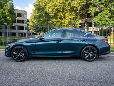 Used 2023 Genesis G70 2.0T w/ Sport Prestige Package RWD image 9