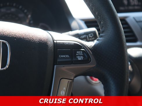 Used 2017 Honda Odyssey Touring Elite image 17