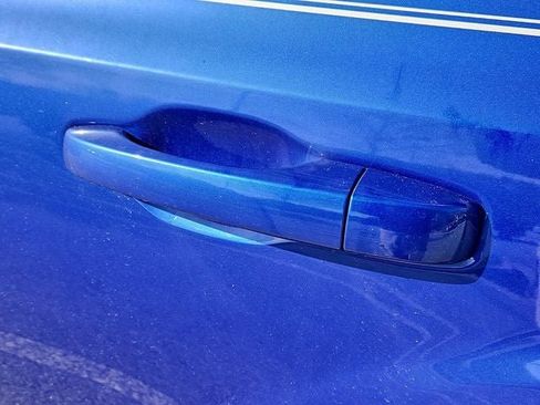 Used 2019 Chrysler 300 Touring w/ Chrome Appearance Package image 27