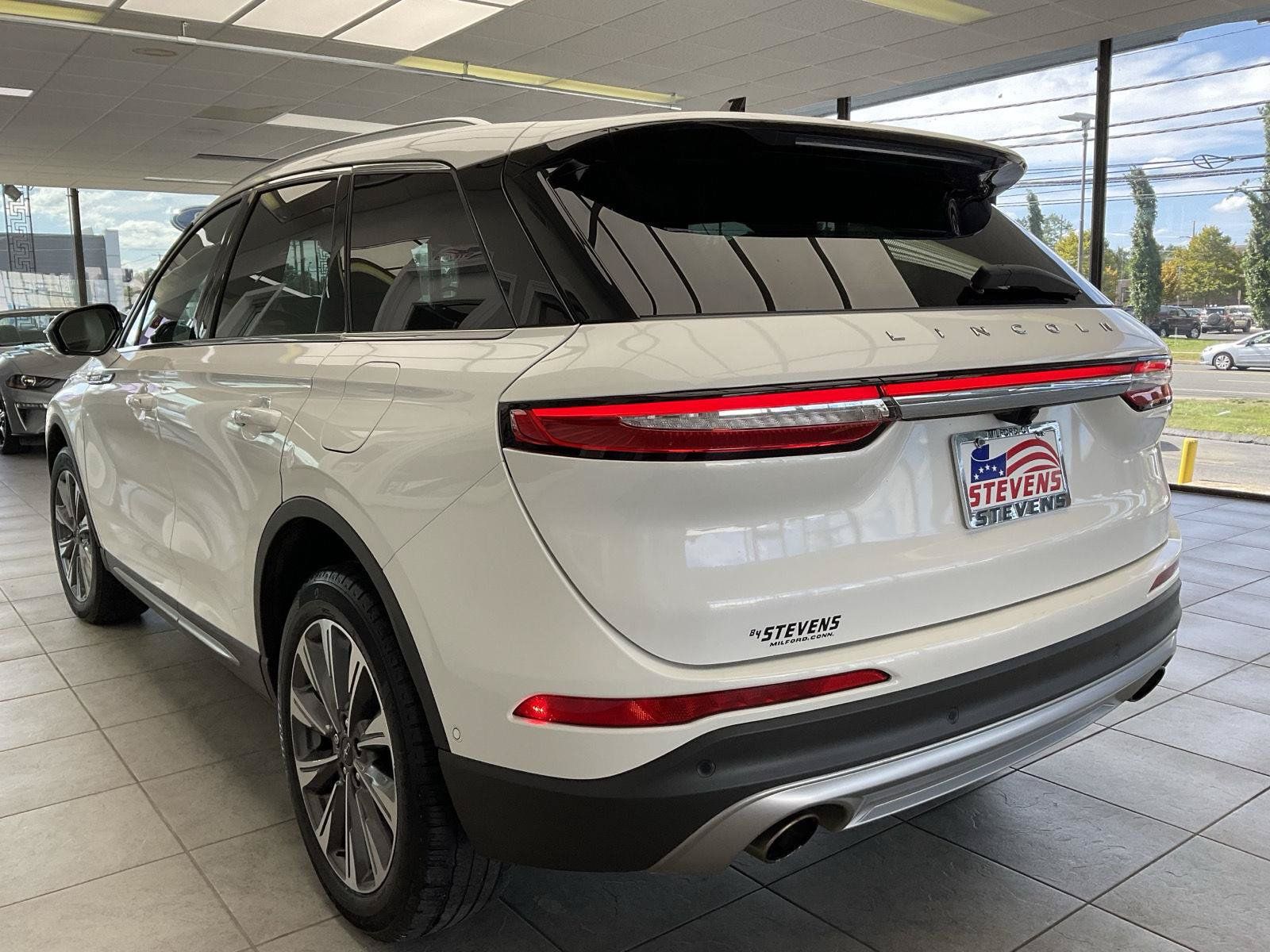 Used 2022 Lincoln Corsair Reserve w/ Equipment Group 201A AWD/4WD image 7