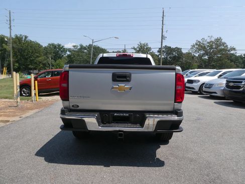 Used 2018 Chevrolet Colorado W/T RWD image 6