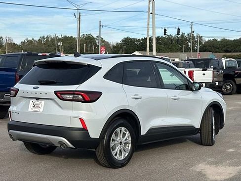 New 2026 Ford Escape Active image 7