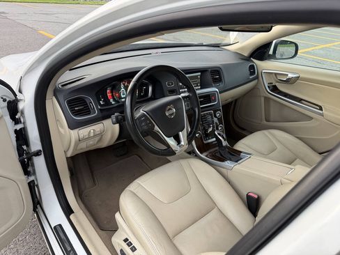 Used 2015 Volvo S60 T5 Premier Plus FWD image 9
