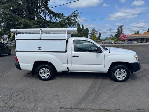 Used 2012 Toyota Tacoma 2WD Regular Cab image 7
