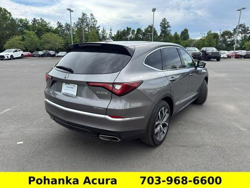Used 2023 Acura MDX SH-AWD w/ Technology Package image 7
