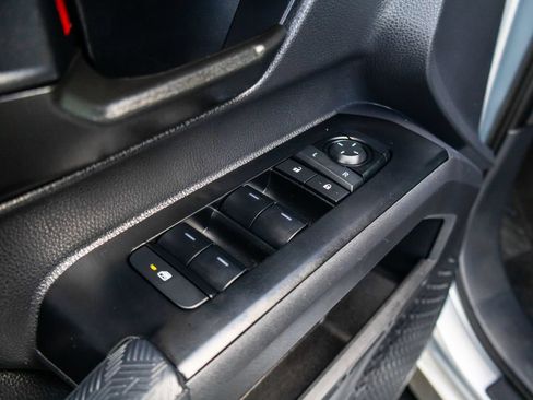 Used 2026 Toyota Tacoma SR5 AWD/4WD image 16
