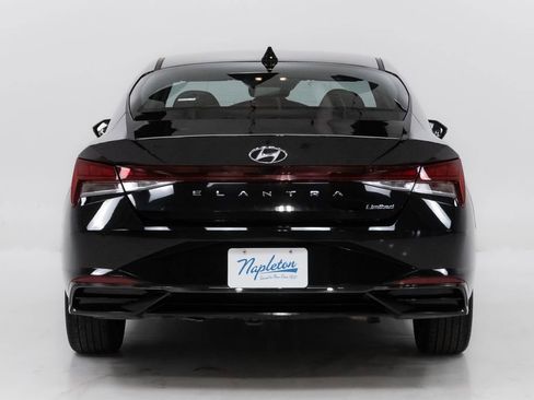 Used 2023 Hyundai Elantra Limited FWD image 32