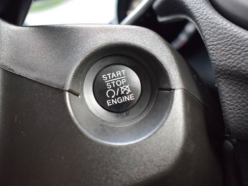 Used 2018 Jeep Compass Latitude w/ Popular Equipment Group AWD/4WD image 23