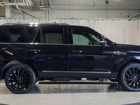 Used 2020 Lincoln Navigator Reserve w/ Equipment Group 208A Reserve AWD/4WD image 11