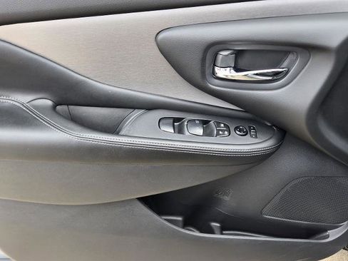 Certified 2024 Nissan Murano SV w/ SV Midnight Edition Package image 30