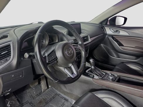 Used 2018 MAZDA MAZDA3 Touring image 10