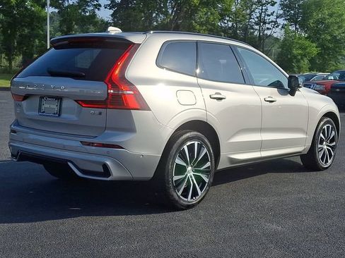 Used 2024 Volvo XC60 B5 Ultimate AWD/4WD image 9