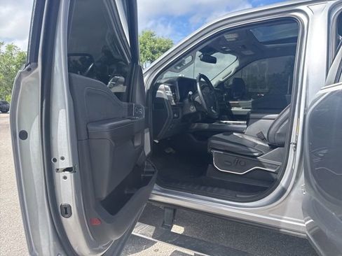 Used 2023 Ford F250 Lariat w/ Lariat Ultimate Package image 13