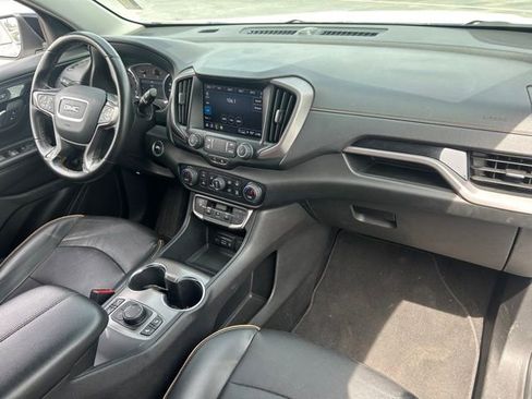 Used 2023 GMC Terrain AT4 image 33