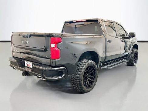 Used 2025 Chevrolet Silverado 1500 LT Trail Boss w/ LT Trail Boss Premium Package AWD/4WD image 4