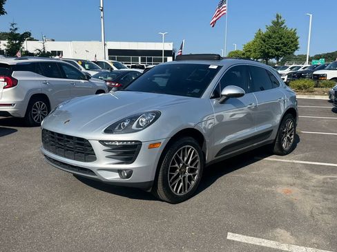 Used 2018 Porsche Macan S AWD/4WD image 7