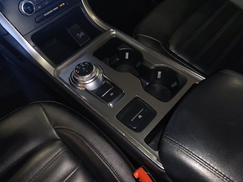 Used 2022 Ford Edge SEL image 26