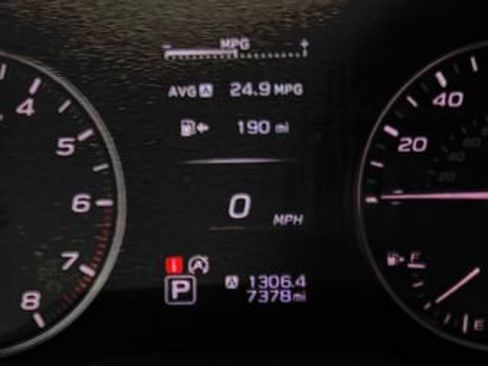 Used 2025 Subaru Outback Premium w/ Popular Package #1A AWD/4WD image 42