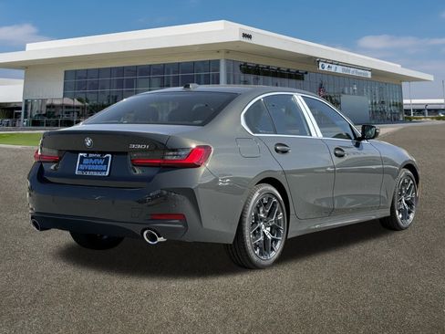 New 2026 BMW 330i Sedan w/ Convenience Package image 10