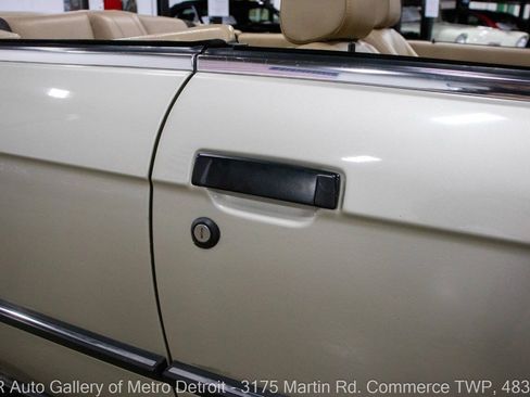 Used 1989 BMW 325i Convertible RWD image 38
