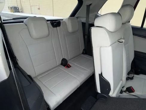 Used 2019 Volkswagen Tiguan SE w/ Panoramic Sunroof Package image 20