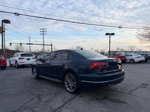 Used 2018 Volkswagen Passat 2.0T S image 5