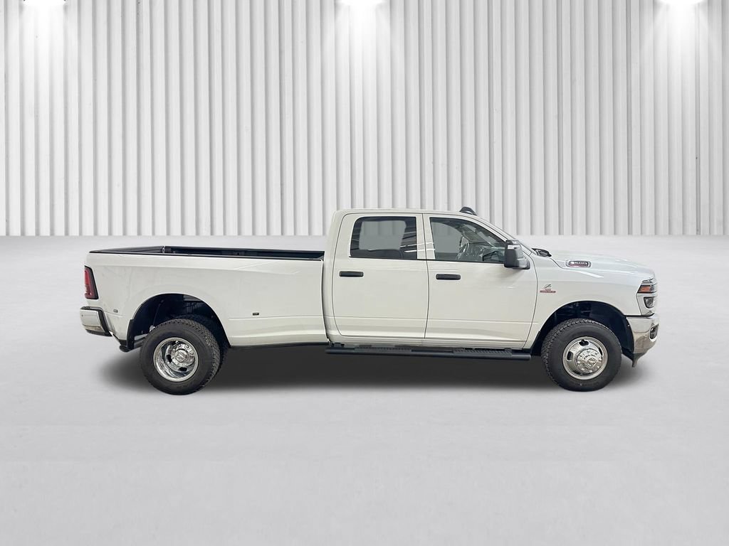 New 2026 RAM 3500 Tradesman AWD/4WD image 3