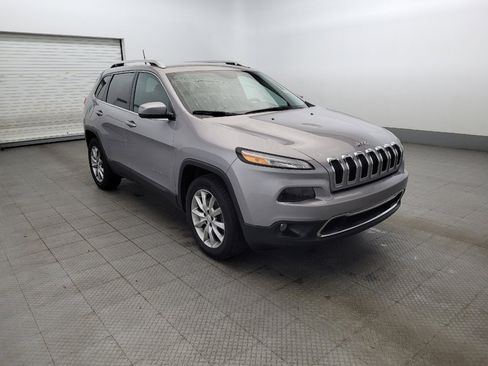 Used 2018 Jeep Cherokee Limited AWD/4WD image 13