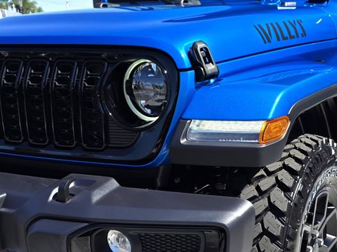 New 2025 Jeep Gladiator Willys image 8