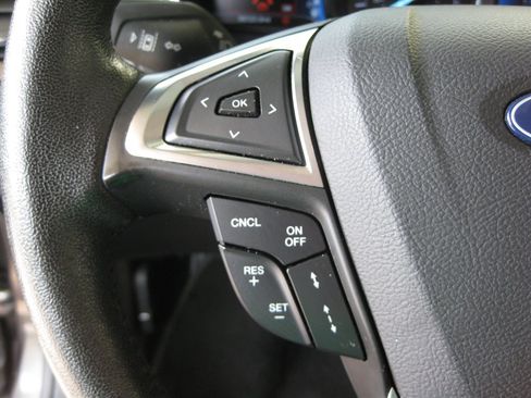Used 2019 Ford Fusion SEL FWD image 15