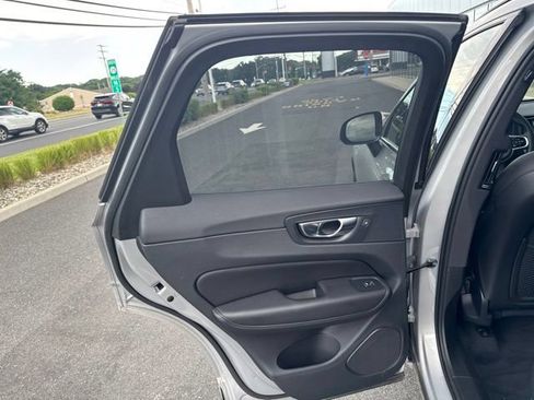 Used 2025 Volvo XC60 B5 Plus AWD/4WD image 16
