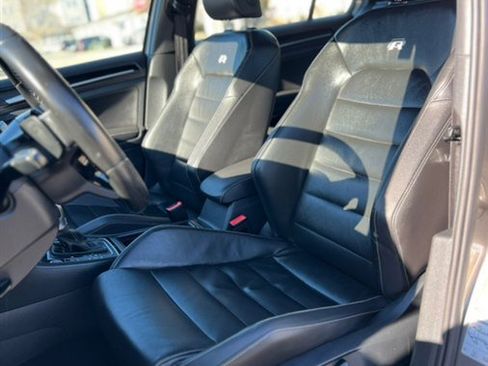 Used 2016 Volkswagen Golf 4-Door image 28