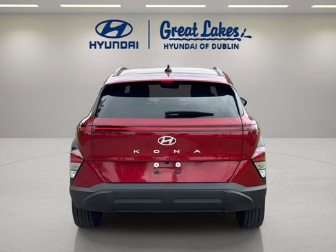 Used 2024 Hyundai Kona SEL w/ Convenience Package FWD image 4
