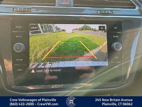 Certified 2023 Volkswagen Tiguan SE w/ Panoramic Sunroof Package AWD/4WD image 7