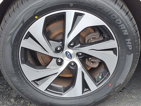 Used 2023 Subaru Legacy Premium AWD/4WD image 9