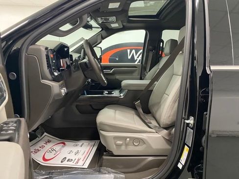 New 2025 GMC Sierra 2500 SLT w/ SLT Premium Package image 14