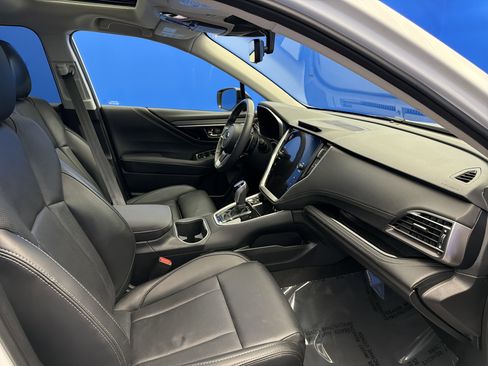Certified 2025 Subaru Outback Limited image 24