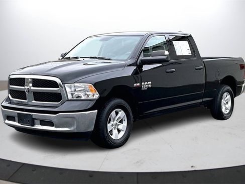 Used 2023 RAM 1500 Classic SLT w/ Trailer & Traction Group image 4