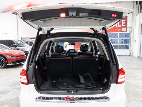 Used 2018 Mercedes-Benz GLS 550 4MATIC w/ Driver Assistance Package image 53