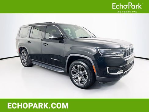 Used 2022 Jeep Wagoneer Series III w/ Convenience Group I AWD/4WD image 1