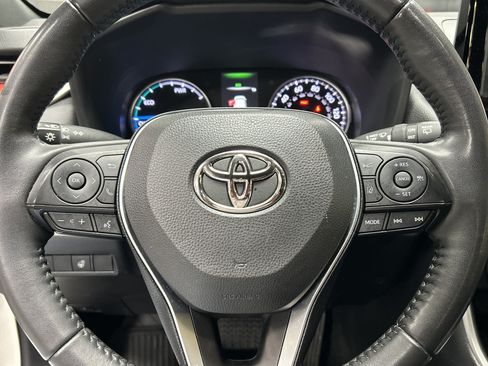 Used 2022 Toyota RAV4 SE AWD/4WD image 18