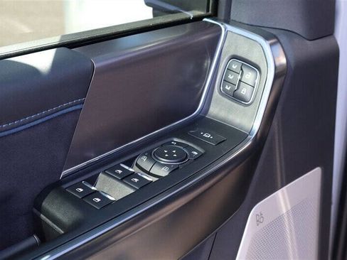 Used 2026 Ford F350 Platinum AWD/4WD image 17