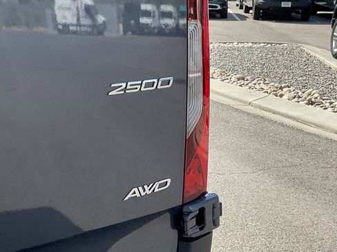 Used 2025 Mercedes-Benz Sprinter 2500 image 13