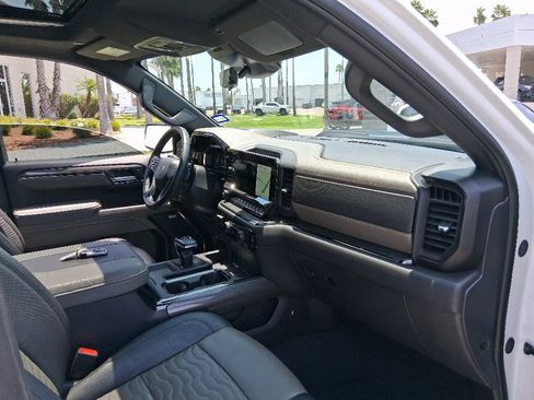 Used 2024 Chevrolet Silverado 1500 ZR2 w/ Technology Package AWD/4WD image 11