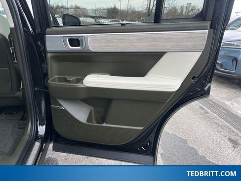 Used 2024 Hyundai Santa Fe Calligraphy image 21