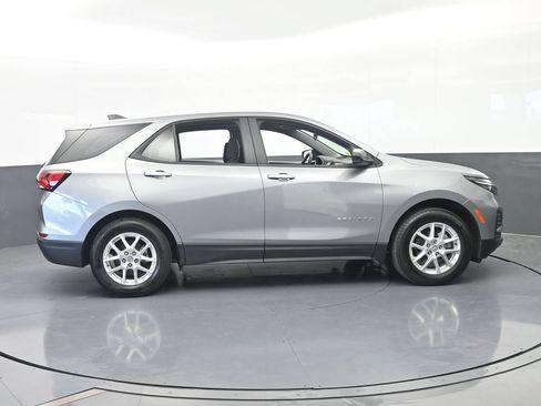 Used 2024 Chevrolet Equinox LS FWD image 7