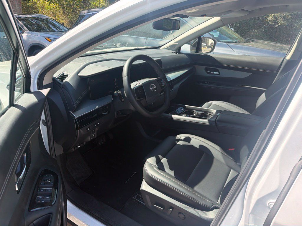 Used 2025 Nissan Murano SL w/ Cargo Package AWD/4WD image 7